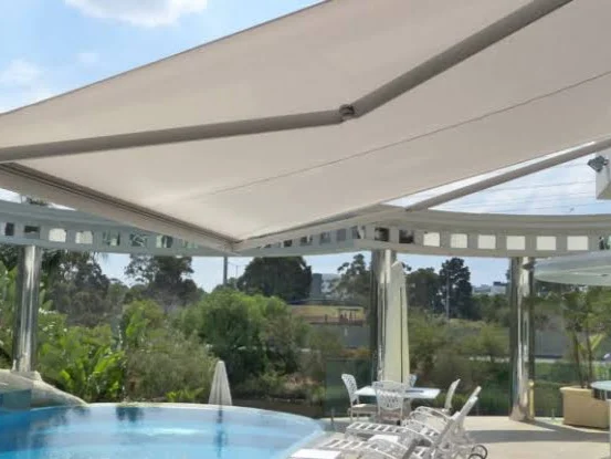 Kanopi Retractable Kanopi retracable